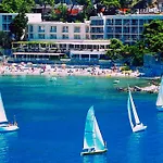 Hotel Vis 3*