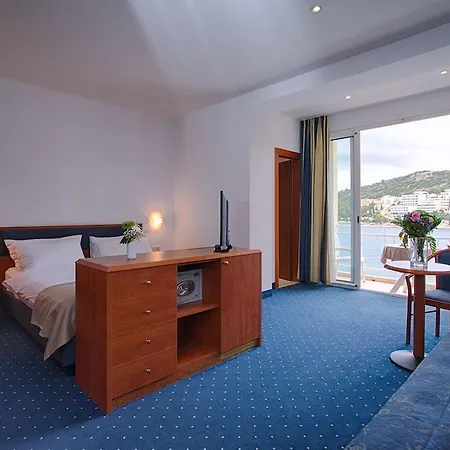 Vis 3* Ντουμπρόβνικ