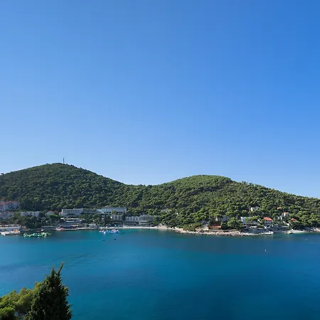 Vis Hotel 3*
