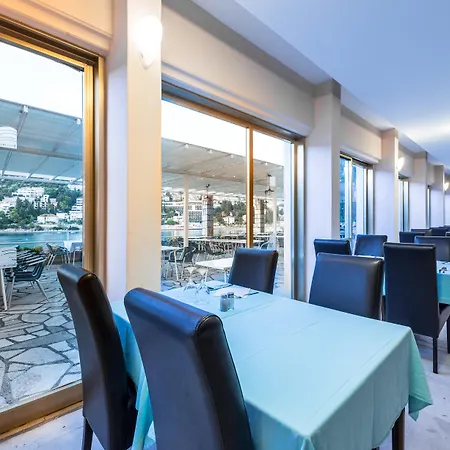 Vis מלון דוברובניק