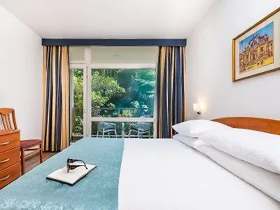 Vis Hotel