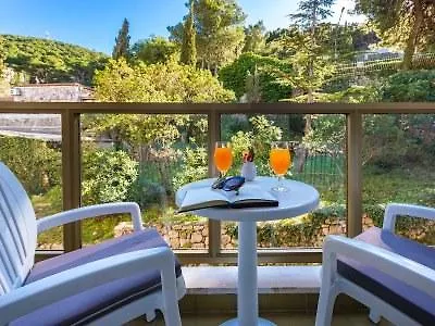 Vis Hotel