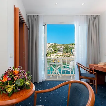 Vis Hotel 3*