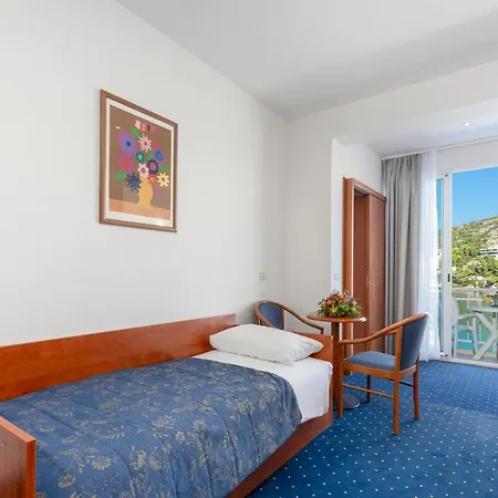 Vis Ντουμπρόβνικ