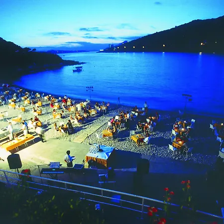 Vis Hotel