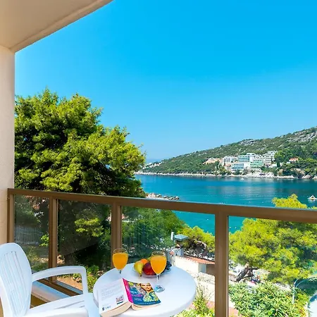 Hotel Vis 3*