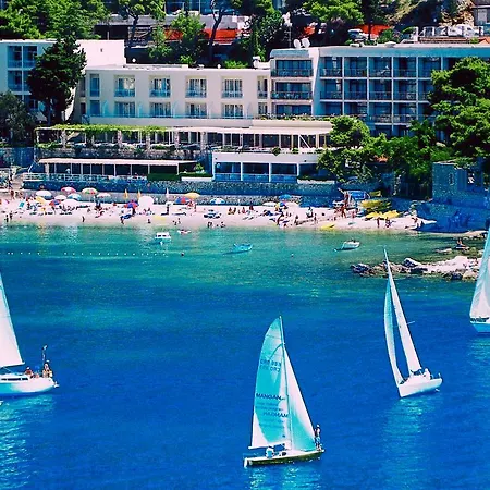 Hotel Vis 3*