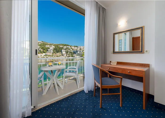 Vis 3* Дубровник