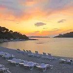 Vis Ξενοδοχείο Ντουμπρόβνικ