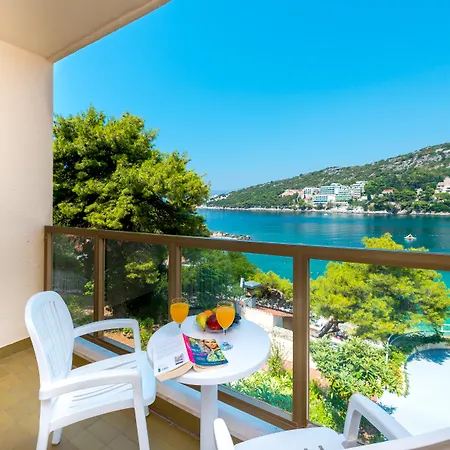 Vis Hotell 3*
